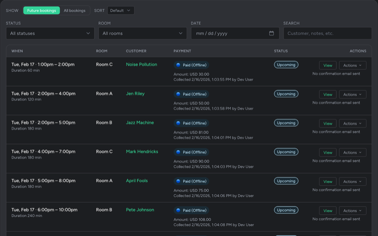 Studio bookings dashboard showing customer names, payment status, and upcoming sessions
